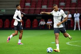 场观众和熟 场观众和熟